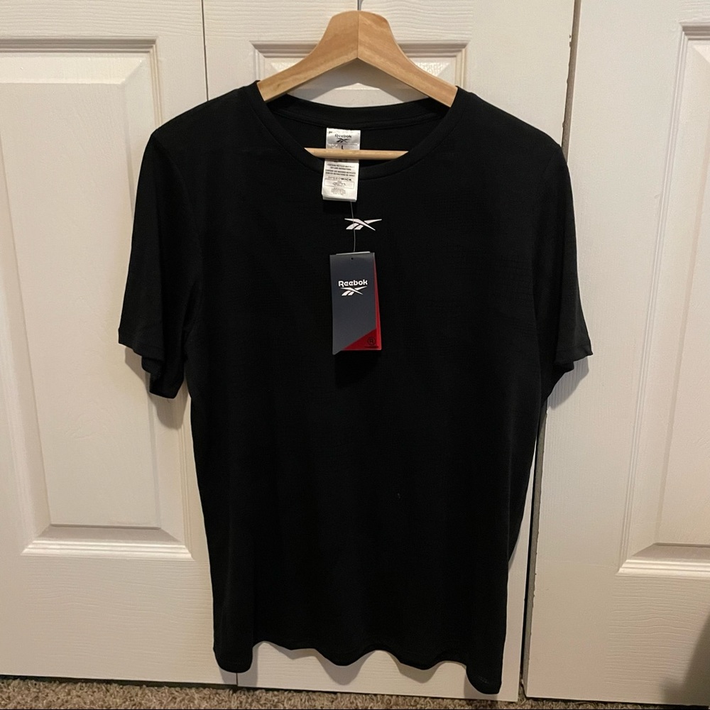 Reebok Burnout Tee NWT